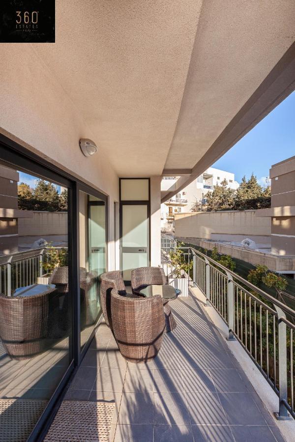 Apartamento Pender Lux Complex - 3Br Unit With Private Parking By 360 Estates San Julián Exterior foto
